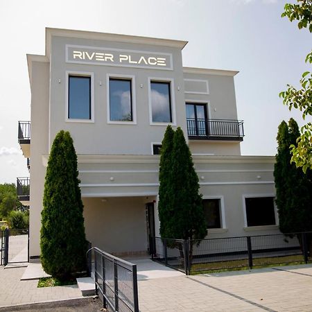River Place Pitesti Exterior photo
