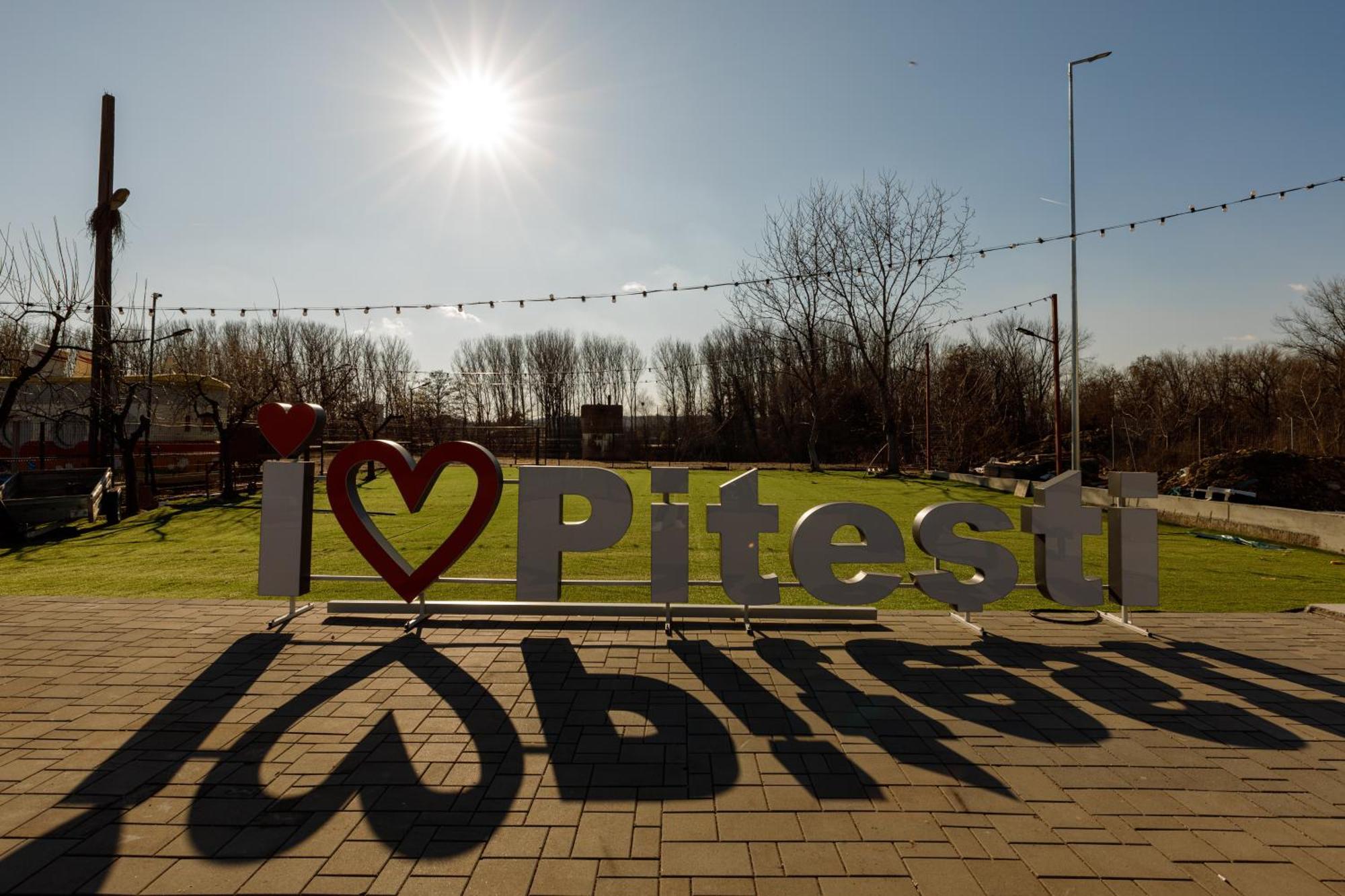 River Place Pitesti Exterior photo