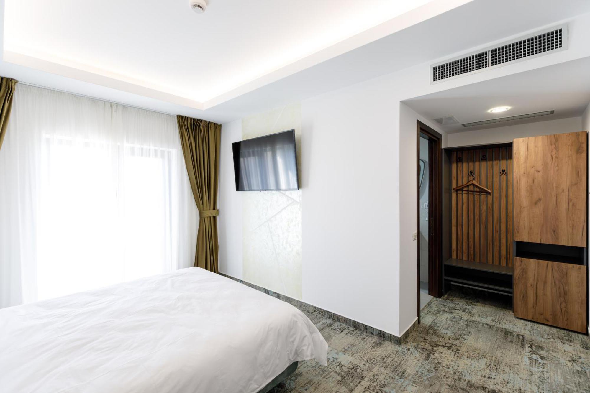 River Place Pitesti Exterior photo