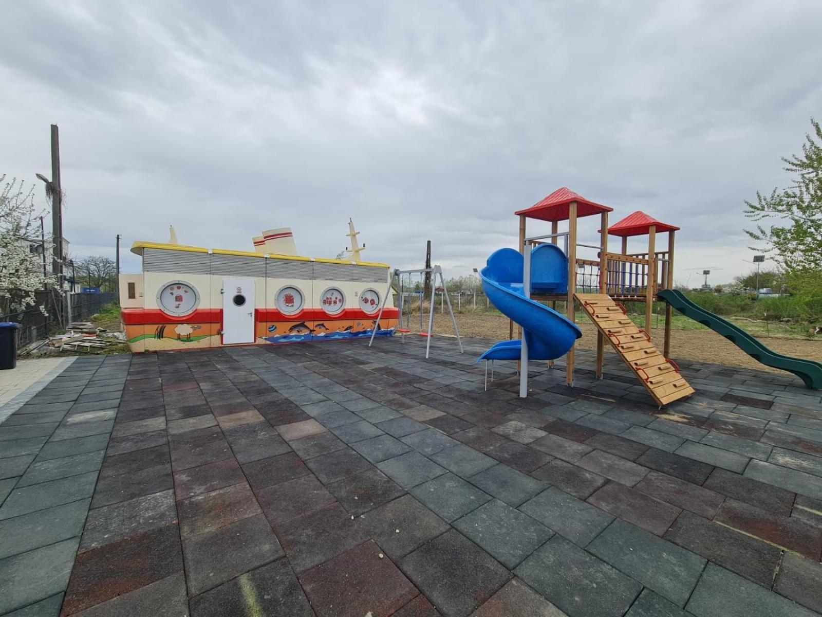 River Place Pitesti Exterior photo