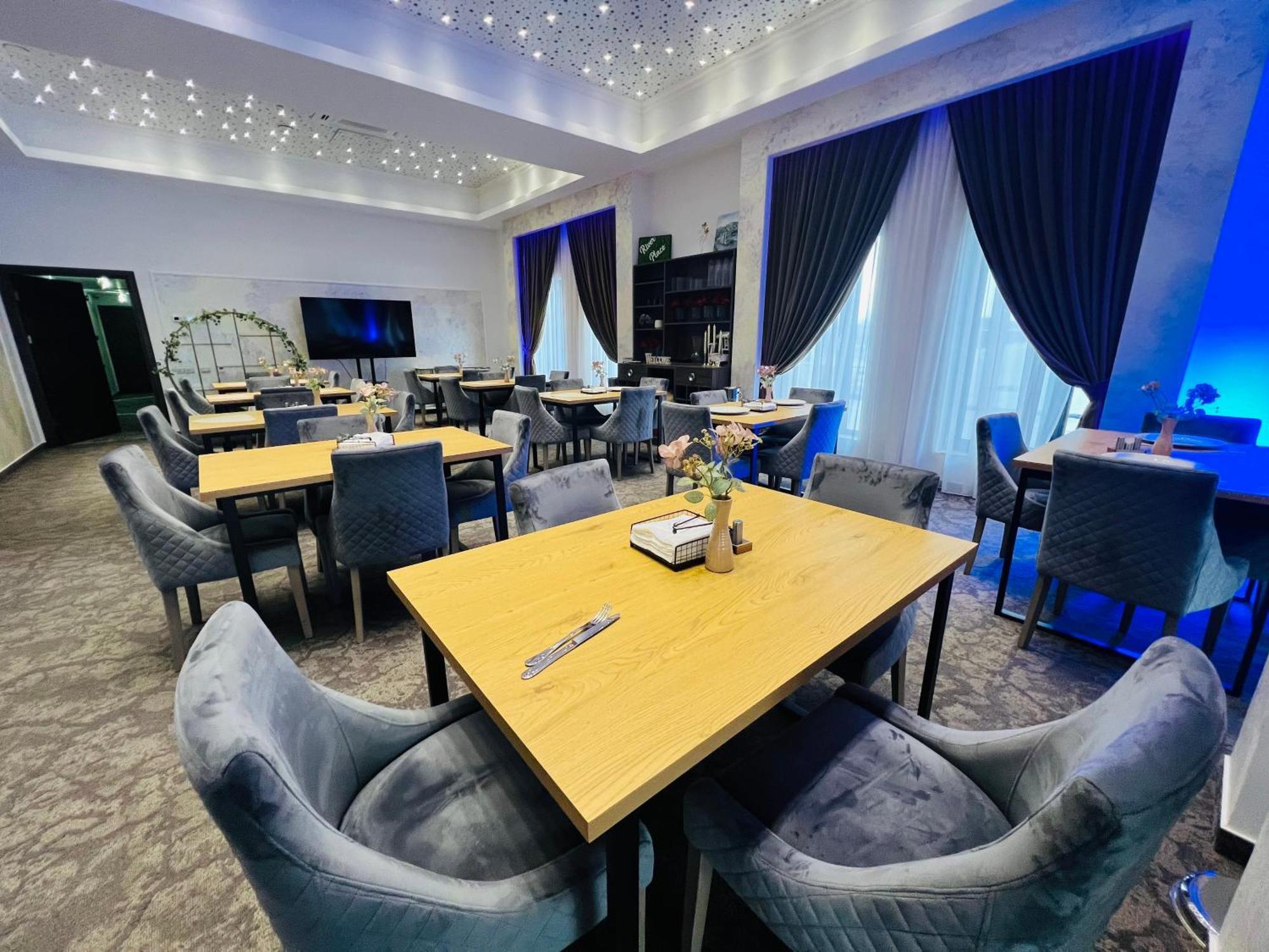 River Place Pitesti Exterior photo